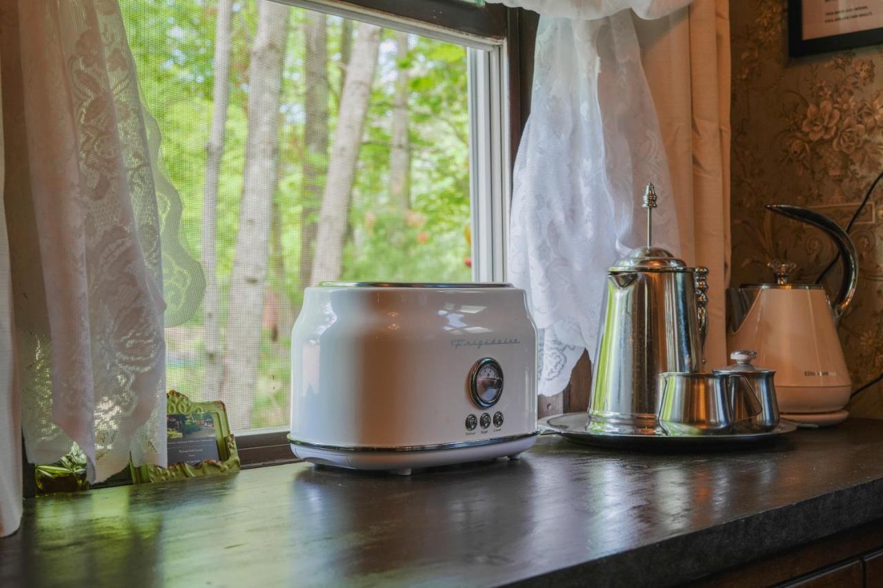 Vintage Wild West Tiny Hotel In The Woods! Pine City Ngoại thất bức ảnh